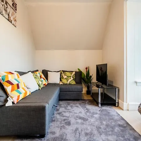 Deluxe 2-Bedroom Flat With Free Parking Birmingham Exterior photo