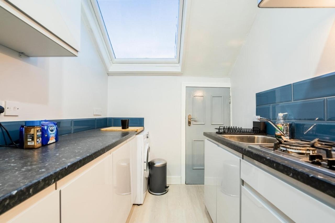 Deluxe 2-bedroom Flat With Free Parking Apartment Birmingham